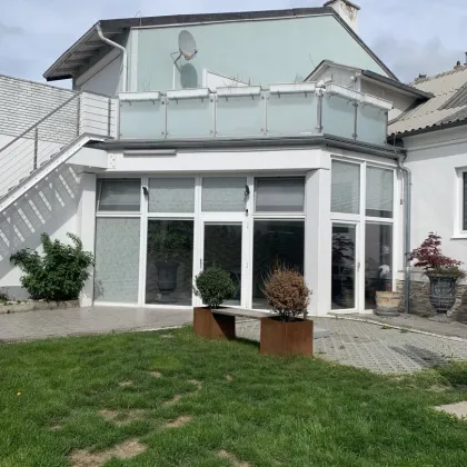 Top-Rendite: Wohnhaus mit Garten und großer Garage, ruhige Lage im Zehnerviertel - Bild 3