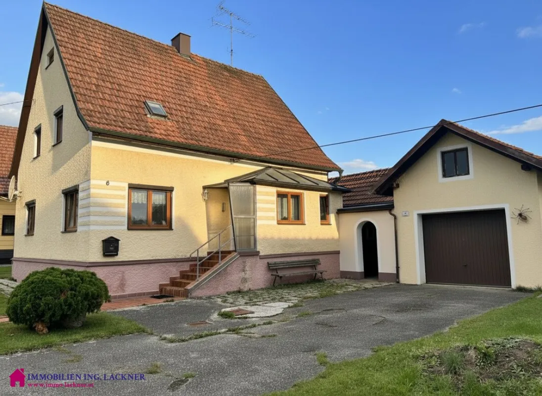 Nettes älteres Haus in ruhiger und sonniger Siedlungslage von Andorf - Bild 1