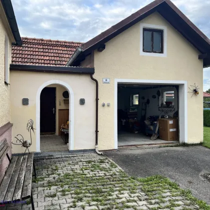 Nettes älteres Haus in ruhiger und sonniger Siedlungslage von Andorf - Bild 2