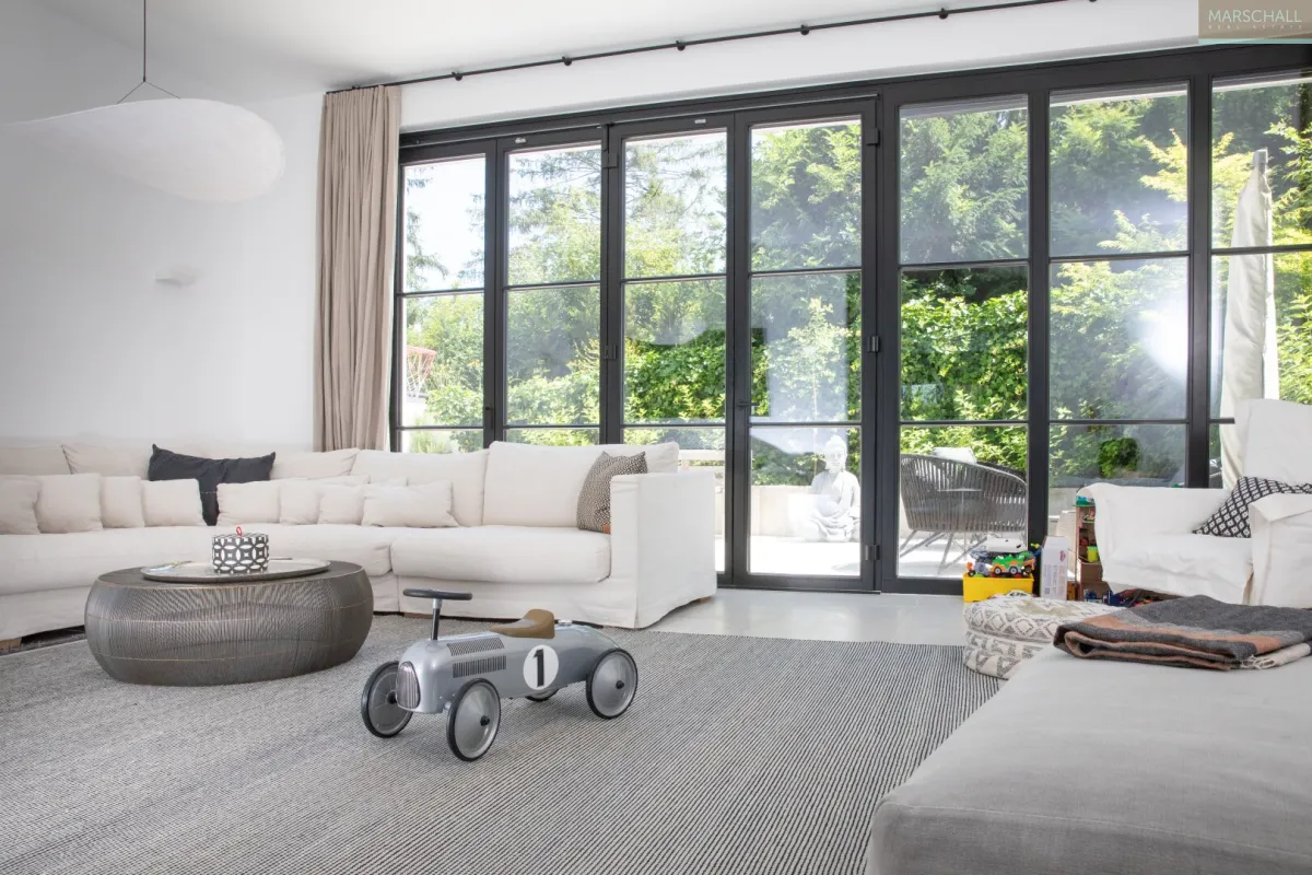 Beeindruckendes Townhouse mit Pool - Bild 1