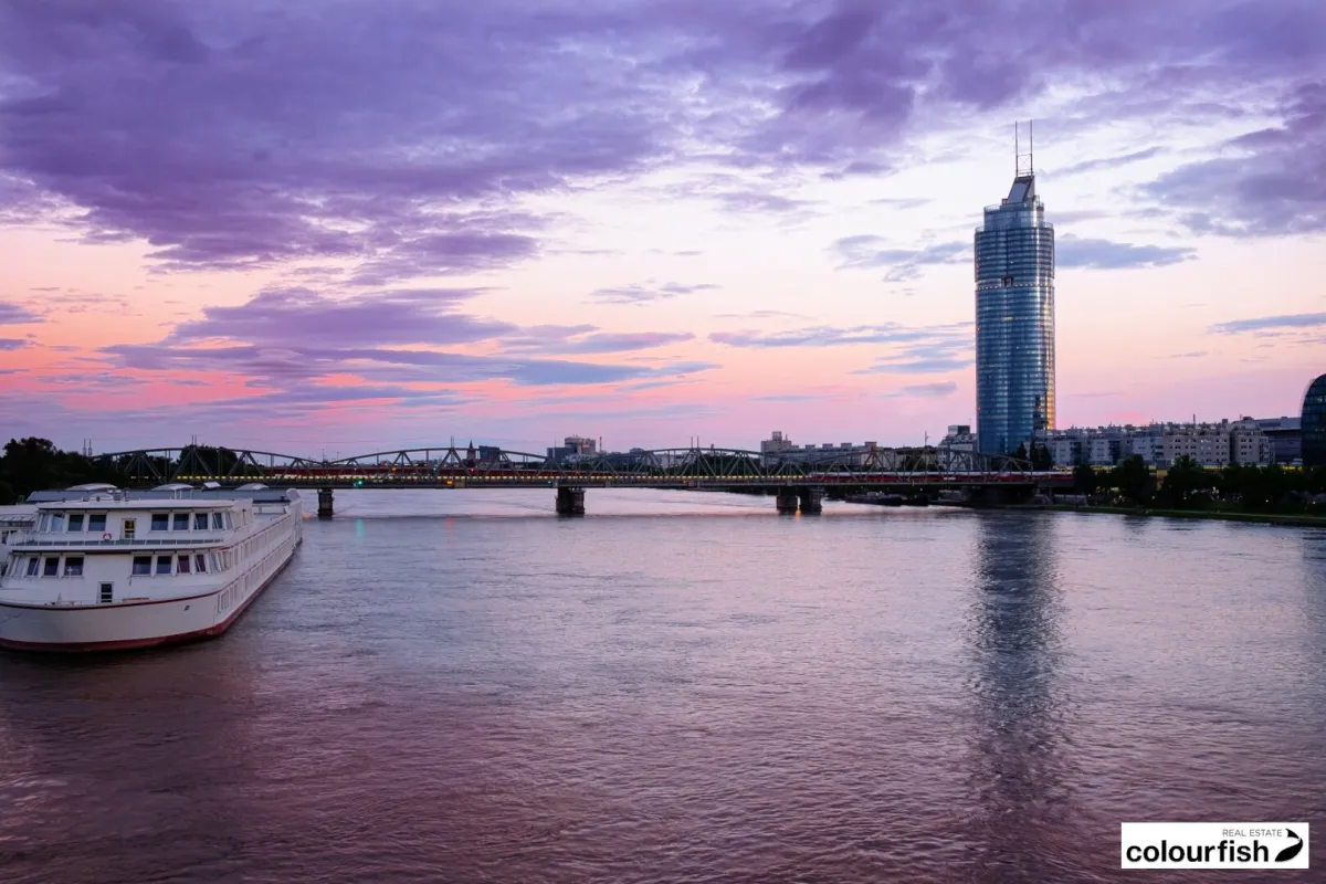 MILLENNIUM TOWER - Exklusives Kleinbüro im 35. OG zu mieten - Bild 1