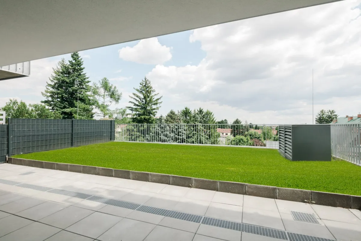 MITTE.12 Moderne Dachterrassenwohnung mit Garten und Fernblick - PROVISIONSFREI - Bild 1