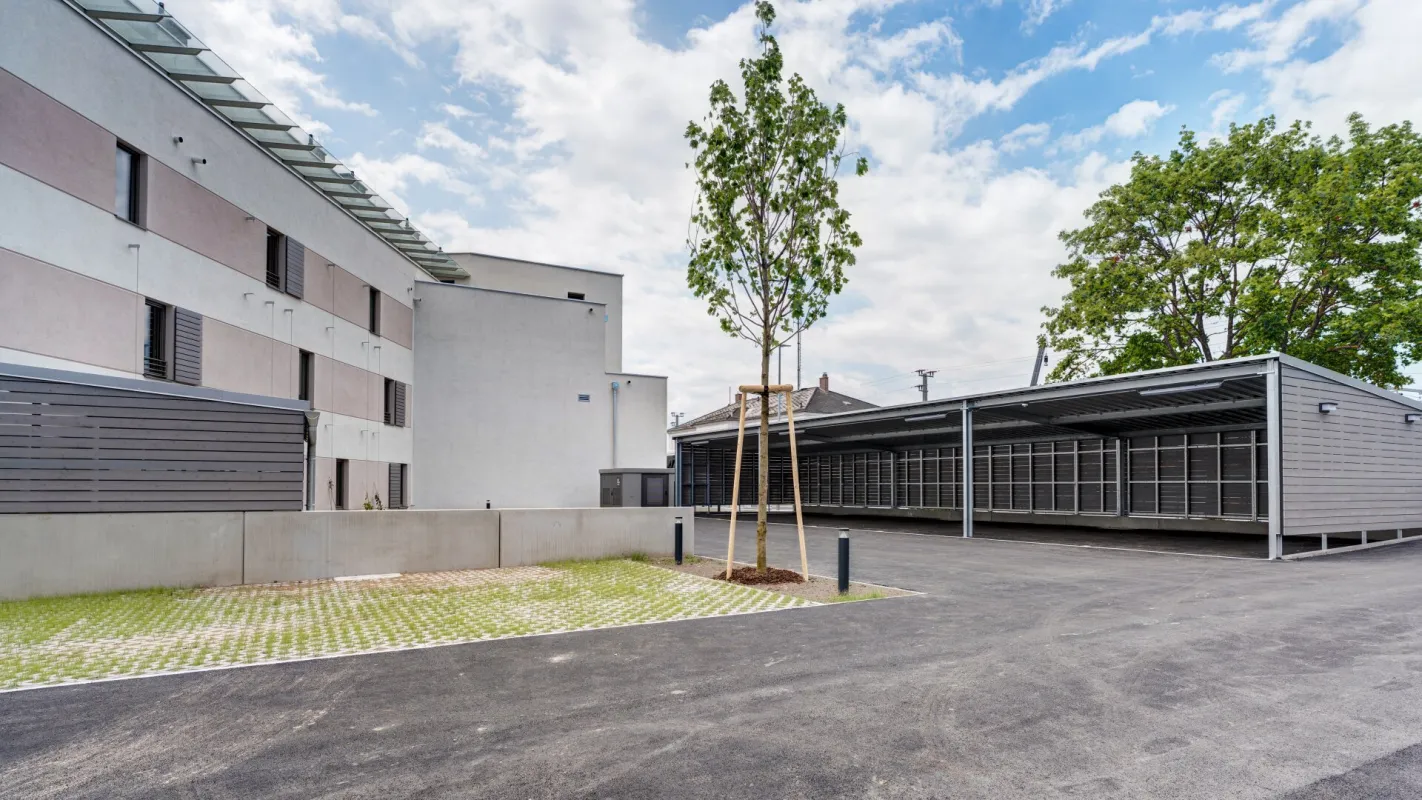 Parkplätze in Bahnhofsnähe zu Vermieten - Bild 1
