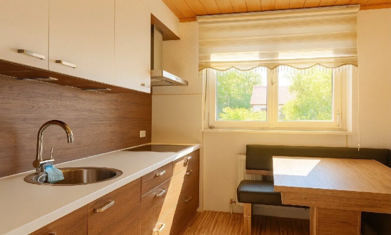 Großzügige sanierte 4-Zimmer-Wohnung mit Garage – Bezugsfertig & komfortabel - Bild 1