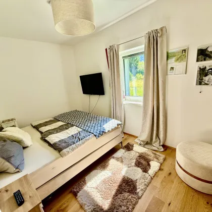 Traumhafte Erdgeschosswohnung mit Hochkogelblick in Ebensee – Vollrenoviert mit Garten & Terrasse! - Bild 3