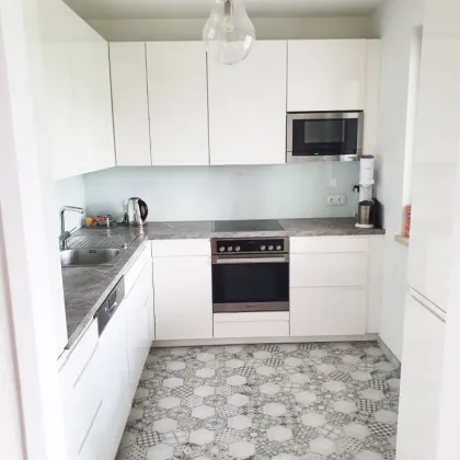 Günstige Gelegenheit * 3-Zimmer + LOGGIA + Stellplatz * Nähe RINGSTRASSE - Bild 3
