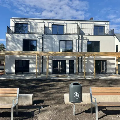 * Exklusive Reihen- und Doppelhäuser am idyllischen Hunyadi Park mit Blick in den Park im ALTORT MARIA ENZERSDORF! - Bild 2