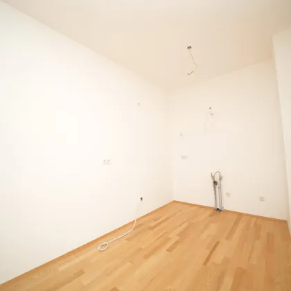 ERSTBEZUG - LUXUS IN FELDKIRCHEN BEI GRAZ! Diese traumhafte Neubau-Wohnung mit Tiefgaragenplatz wartet auf Sie - JETZT BESICHTIGUNG VEREINBAREN! - Bild 3