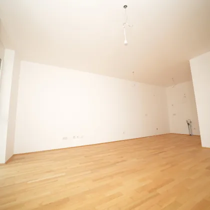ERSTBEZUG - LUXUS IN FELDKIRCHEN BEI GRAZ! Diese traumhafte Neubau-Wohnung mit Tiefgaragenplatz wartet auf Sie - JETZT BESICHTIGUNG VEREINBAREN! - Bild 2
