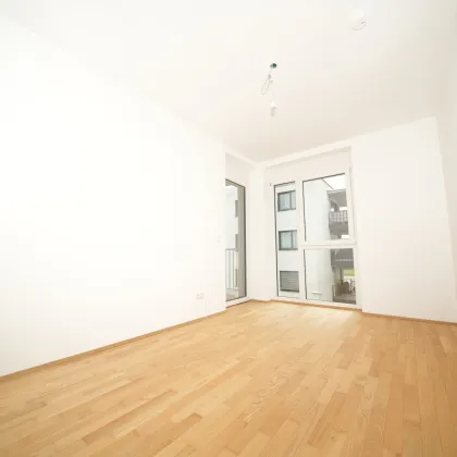FELDKIRCHEN BEI GRAZ: NEUBAU MIT TOP-AUSSTATTUNG! Tischlerküche & 3 Zimmer - eine Wohnung zum Verlieben! Vereinbaren Sie JETZT Ihren Besichtigungstermin! - Bild 2