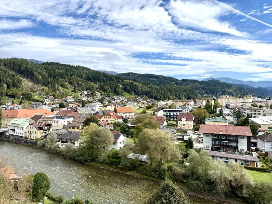 WILLKOMMEN ÜBER DEN DÄCHERN DER STADT! IHR NEUES ZUHAUSE MIT WEITBLICK! - Bild 1