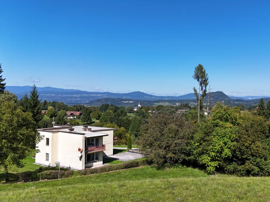 Wohnen im Grünen: Viel Wohnfläche für Familien, Naturliebhaber und kreative Gestalter - Bild 1