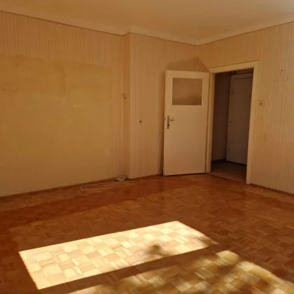 Helle, freundliche 3 Zimmer Wohnung – renovierungsbedürftig - Bild 3