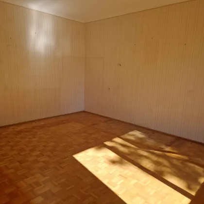 Helle, freundliche 3 Zimmer Wohnung – renovierungsbedürftig - Bild 2