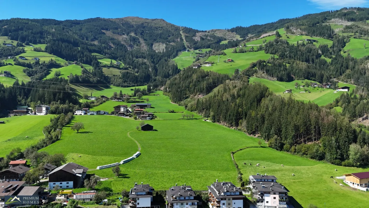 FÜGENBERG - Es erwartet Sie eine Doppelhaushälfte in Aussichtslage - 5 Zimmer, Garten & 2 Balkone! - Bild 1