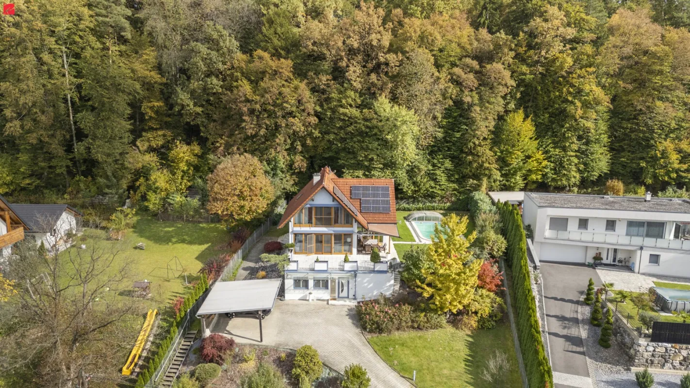 Traumimmobilie mit Westterrasse und Panoramaausblick! - Bild 1