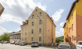 Zentral gelegene, provisionsfreie Wohnung