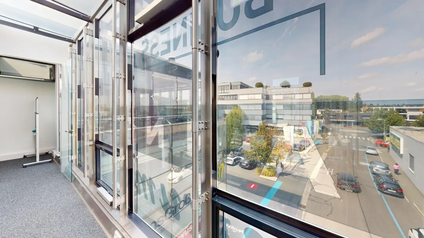 KINDERMANNZENTRUM- "Sky-Bridge Office" - Bild 1