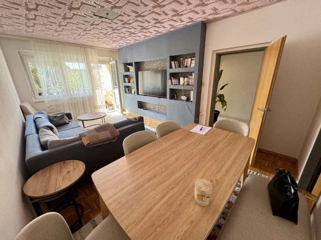Attraktive 4-Zimmer-Wohnung mit Balkon in Fehring …! (für Anleger oder Eigenbedarf) - Bild 1