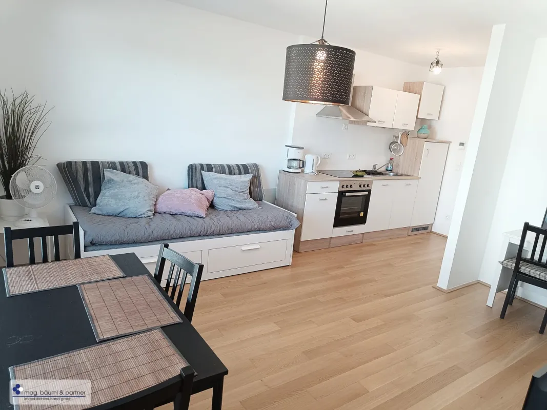 Top-möblierte 2-Zimmer-Wohnung nahe U1 sofort beziehbar - Bild 1