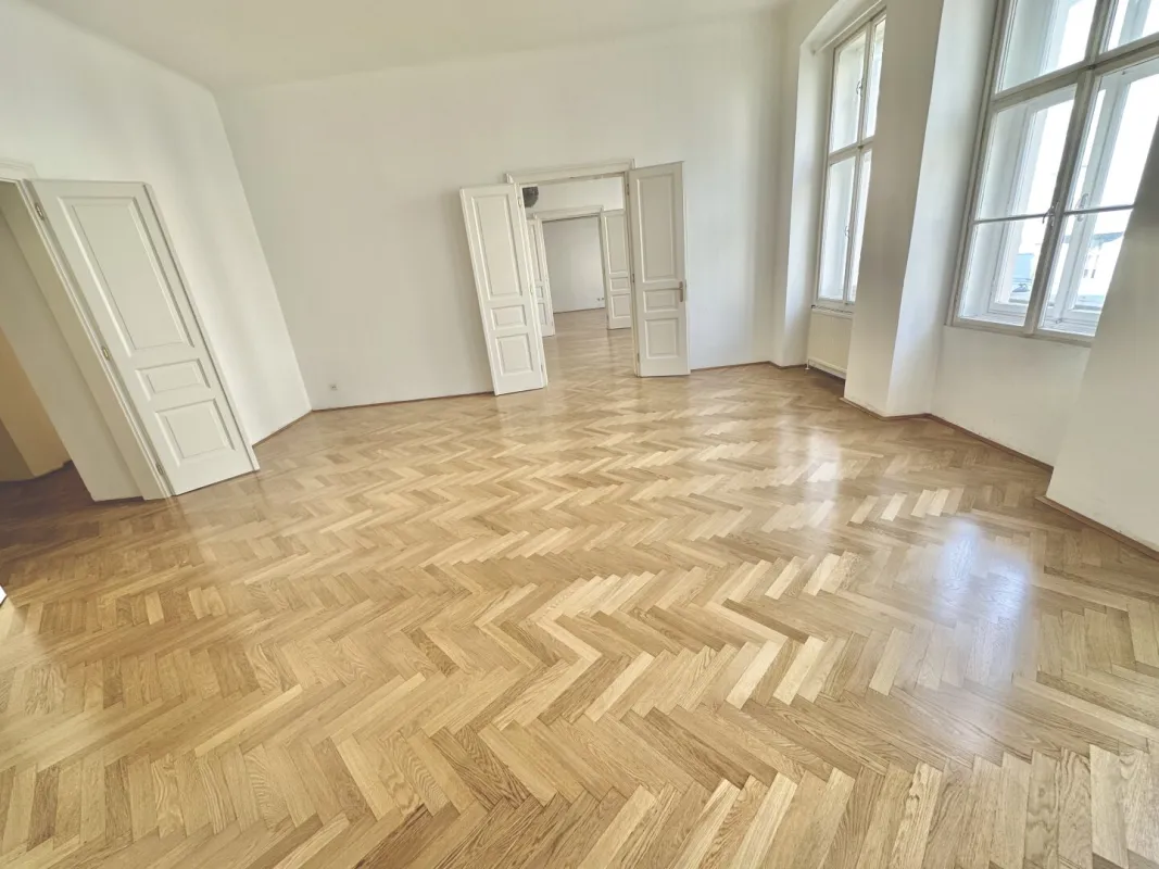 Unbefristetes, stilvolles und sehr helles Altbaubüro in zentraler Lage des 8. Bezirks mit erstklassiger Verkehrsanbindung - Bild 1