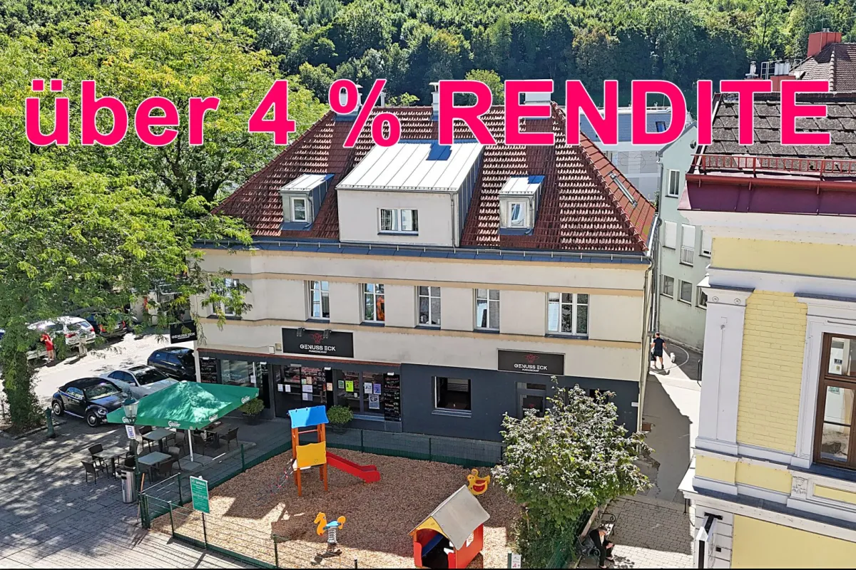 Über 4 % Rendite! Wohn- und Geschäftshaus / Zinshaus am Purkersdorfer Hauptplatz - Bild 1