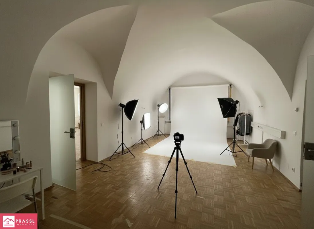 Ihr eigenes Fotostudio nahe Hauptplatz #Pauschalmiete  inkl. HK/Strom/BK #Jetzt mieten! - Bild 1