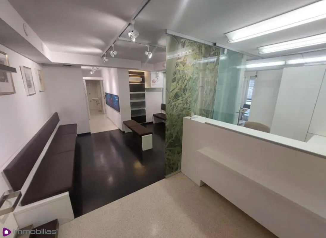 Voll eingerichtete Artzpraxis- ablösefrei und zur sofortigen Übernahme! Inkl Stellplatz! - Bild 1