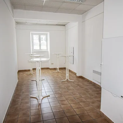 Vielfältig nutzbare Büro-/Praxisfläche in Neunkirchen - Bild 3