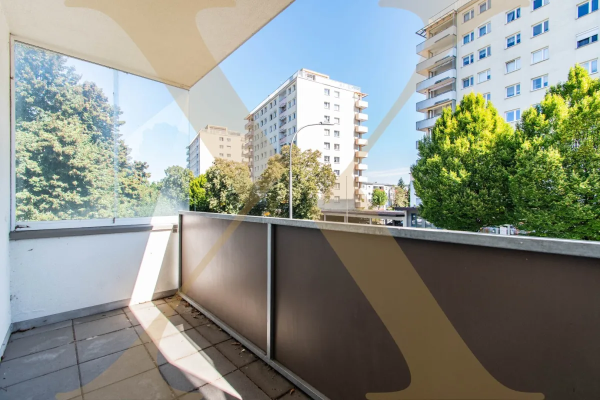Attraktive 2-Zimmer-Wohnung mit Loggia und Stellplatz in Steyr zu verkaufen! - Bild 1