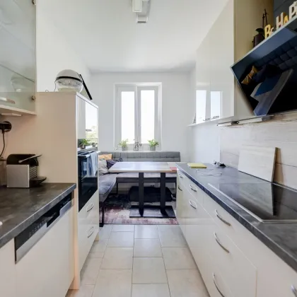 ** Schöne,helle, 3 Zimmerwohnung mit 2 Pkw Abstellplätzen ** - Bild 3