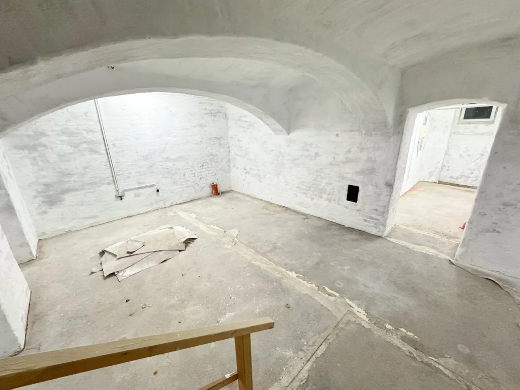 PROVISIONSFREI! Hannovermarkt, Wallensteinstraße Lager / Magazin mit 46,51 m2 Nutzfläche und Strassenzugang zu vermieten! - Bild 1