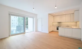 Marie | Balkonträume im Altbau – stilvoll & sonnig