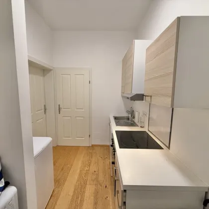 ***CHARMANTE GARCONIÉRE MIT GRÜNBLICK IN 1160 WIEN - VOLLSANIERT!*** - Bild 2