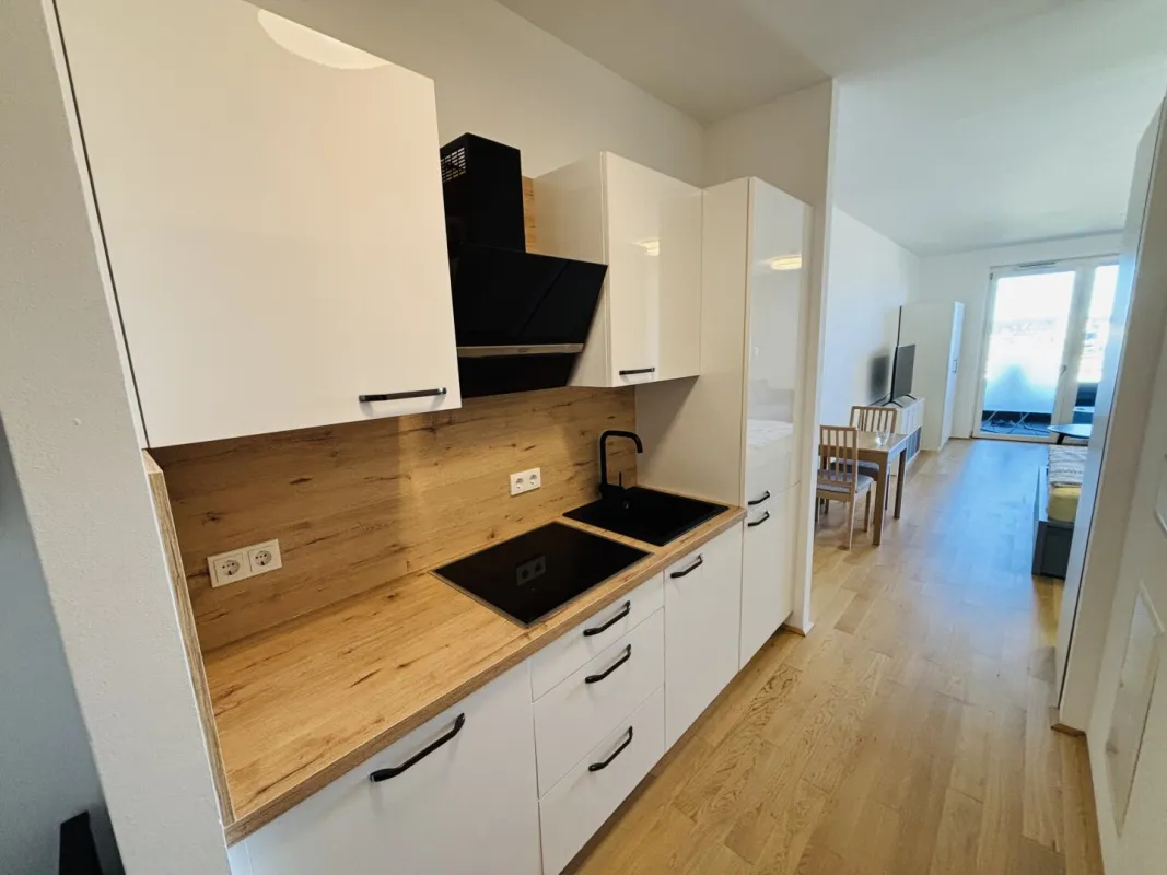 Graz erleben –  Wohnung mit Balkon & Stadtblick zum Top-Preis! - Bild 1