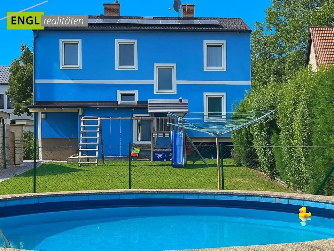 Familien-Idylle mit Pool und nachhaltiger Energieversorgung - Bild 1