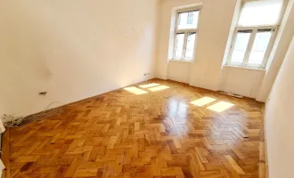 Das Haus trägt Smoking, die Wohnung wartet noch auf ihr Kleid! Renovierungsbedürftige Altbauwohnung mit toller Raumaufteilung + Traumhaft schönes Haus + Perfekte Infrastruktur und Anbindung! Jetzt zugreifen!