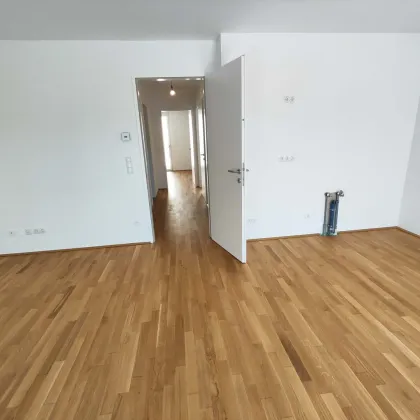 NEUBAU 3-Zimmer-ERSTBEZUG mit 2 Balkonen im 4. OG in 1210 Wien! Top 2/38 - Bild 3