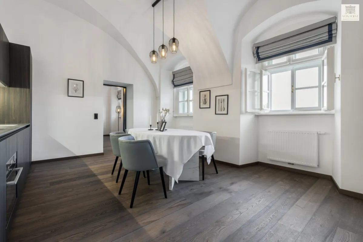 RESIDIEREN AM FREIHOF im Herzen der Weinberge - Historischer Charme kombiniert mit dem Zeitgeist der Moderne - Bild 1