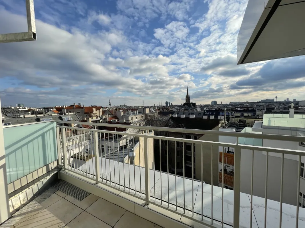 TOP-DACHTERRASSEN-WOHNUNG -- 3 ZIMMER -- FERNBLICK -- NÄHE URANIA! - Bild 1