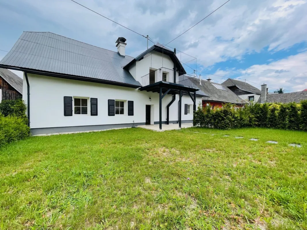 Modernes Dorfhaus mit historischen Charme! - Bild 1