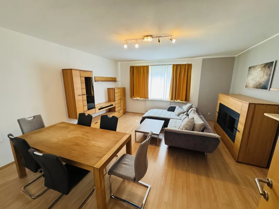 Knittelfeld 3-Zimmer-Wohnung mit zwei Loggien zu vermieten - Bild 1
