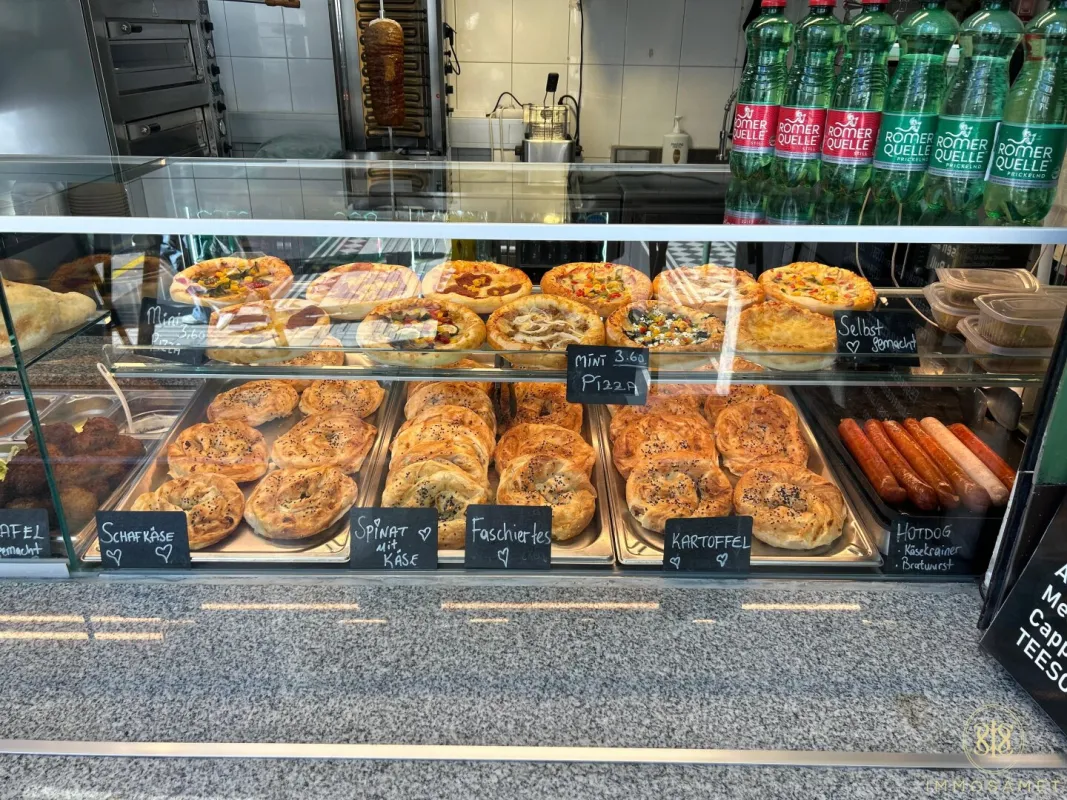Imbiss in 1090 Wien – modernisiert und sofort verfügbar für nur 985,32 €! - Bild 1
