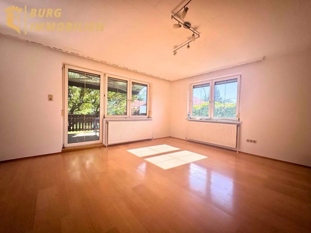 Platz zum Durchatmen: Gartenseitiges EFH mit Terrasse, großem Garten, Vollkeller & Garage - Bild 1