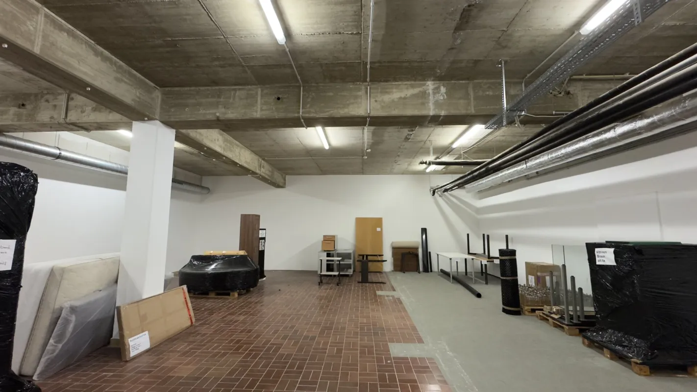 202m² Lagerfläche in verkehrsgünstiger Lage – Autokaderstraße 33, 1210 Wien - niedrige Betriebskosten, Stellplätze verfügbar - Bild 1