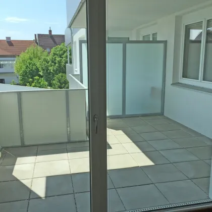 Innenhofseitige 3-Zimmer Wohnung mit Balkon, zentrale Lage - Bild 3