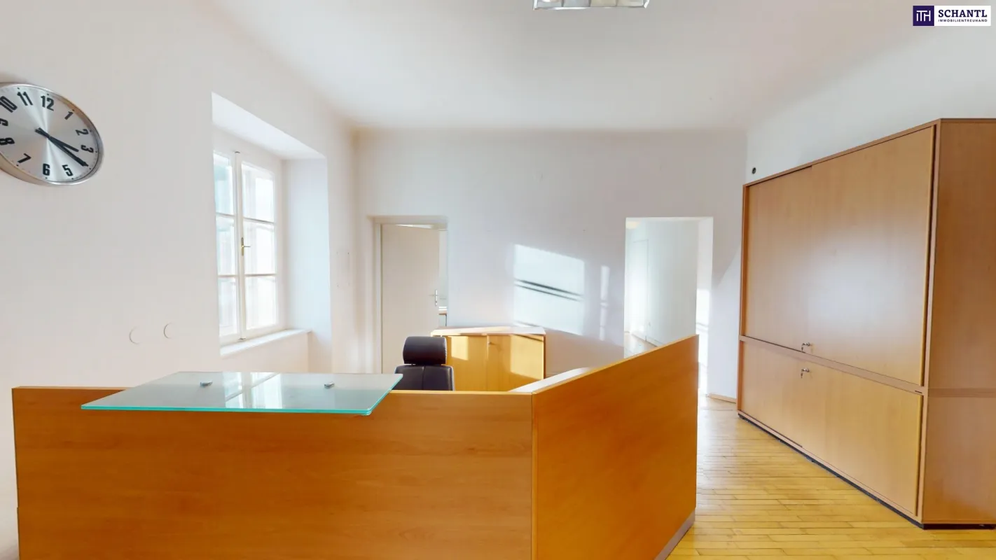Repräsentative Gewerbeimmobilie mit Altbauflair in zentraler Lage - ca. 150 m² Raum für kreative Ideen! Gleich anrufen und begeistern lassen! - Bild 1