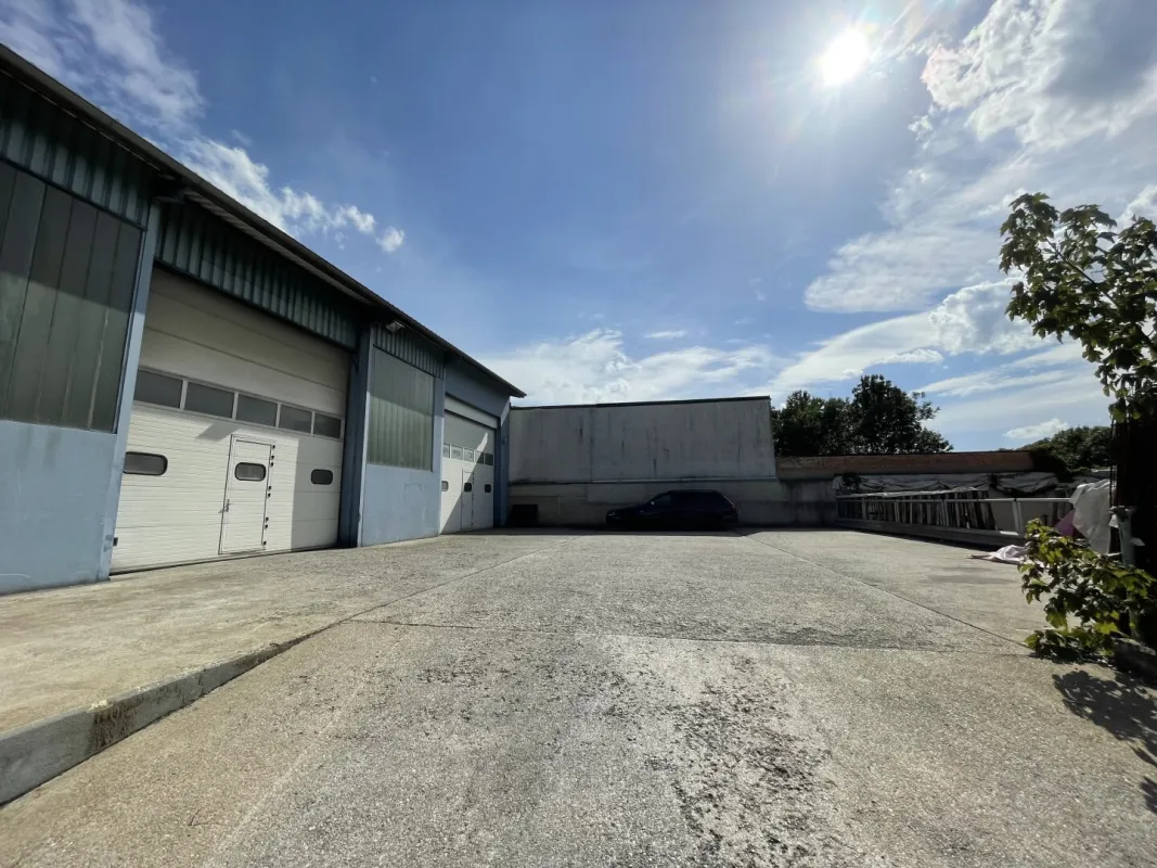 217 m² HALLE und 1.525 m² AUSSENFLÄCHEN FÜR LAGER/WERKSTATT -- NÄHE SIEGENDORF/EISENSTADT! - Bild 1
