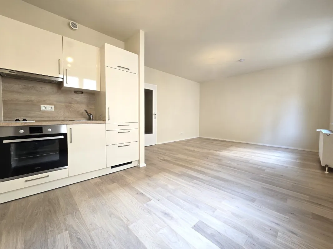 WOHNEN MITTEN IM VIERTEN - Urbane Lebensqualität in Zentrumsnähe - 1-Zimmer-Wohnung mit moderner Ausstattung - Bild 1