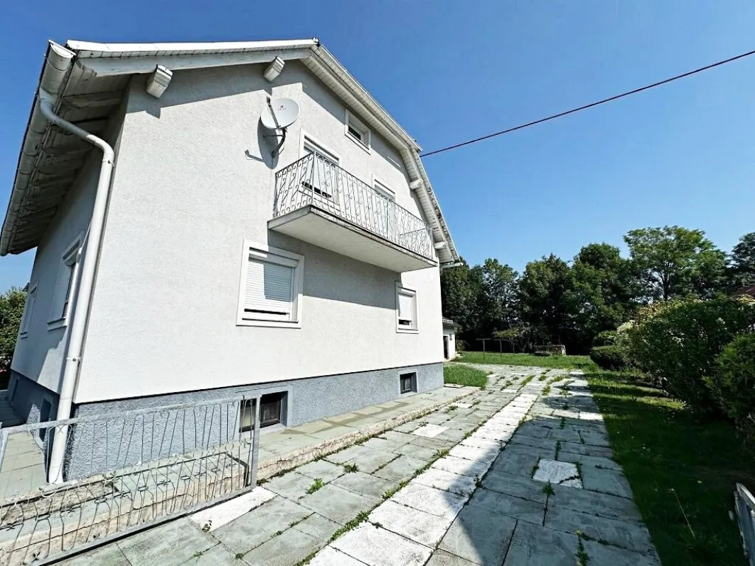 PREISGESENKT - GRÜN. GROSSZÜGIG. VIELSEITIG. Einfamilienhaus mit Potential, 5 Zimmer, Wohnküche, 1139 m2 Grundstück, Nebengebäude - Bild 1
